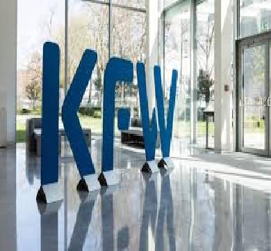 بنك الاستثمار والتنمية الالماني يصف سياسة "ترامب " بالكارثة ويؤكد ارتفاع الدين العام الامريكي الي مستويات خطيرة قد تصل الي 97 %